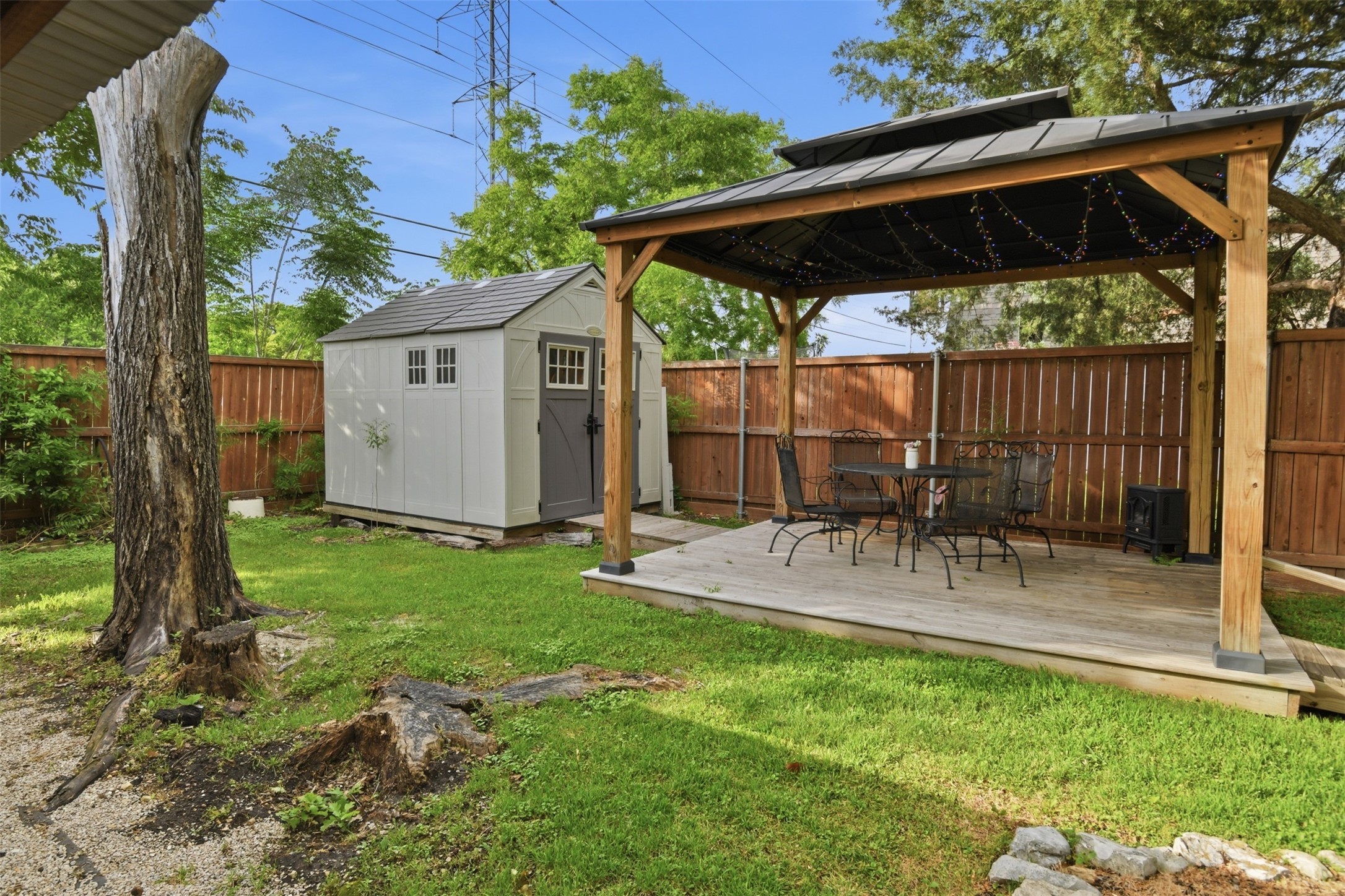 10421 Wood Dale Drive Dallas TX 75228