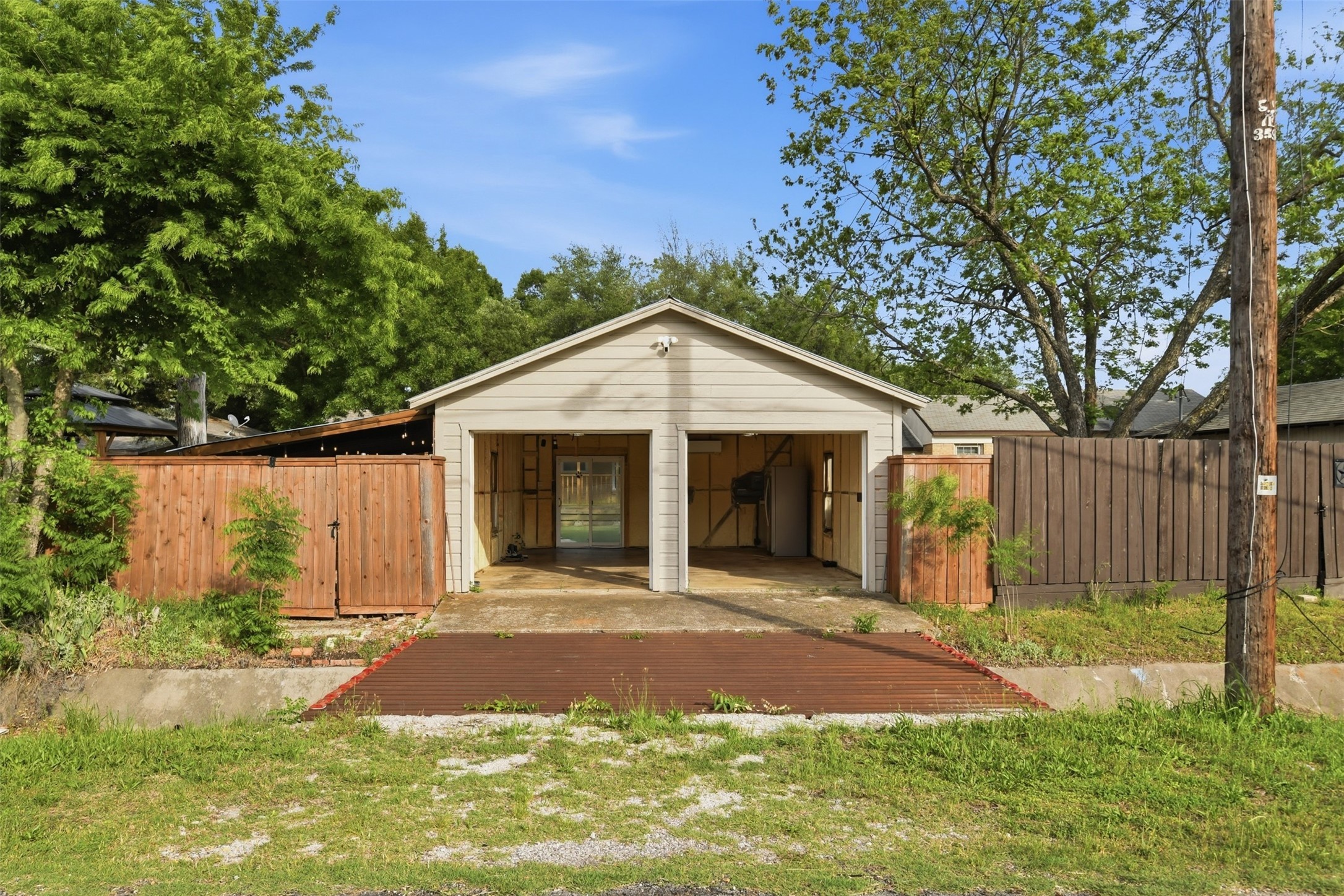 10421 Wood Dale Drive Dallas TX 75228