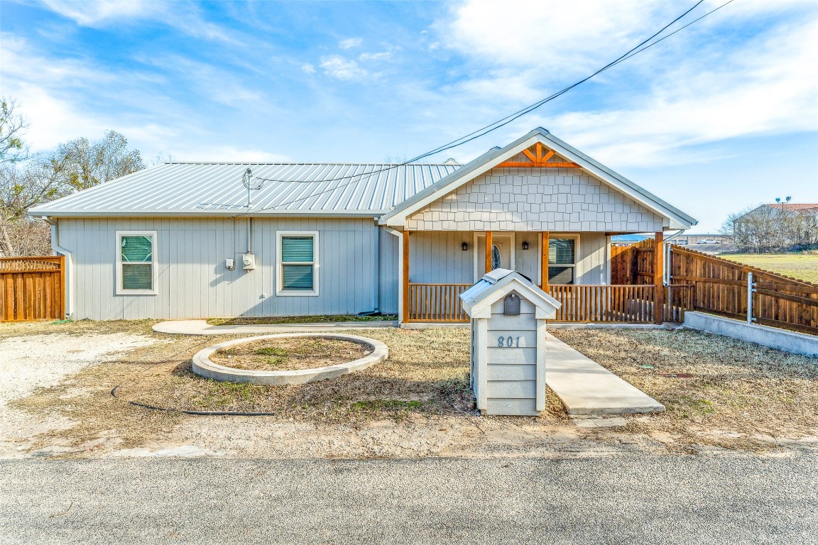 801 S Drew Street Stephenville TX 76401
