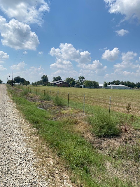 449 County Road 403 Lott TX 76656