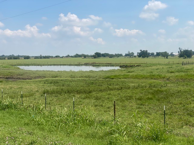 449 County Road 403 Lott TX 76656