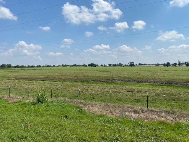 449 County Road 403 Lott TX 76656