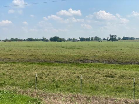 449 County Road 403 Lott TX 76656