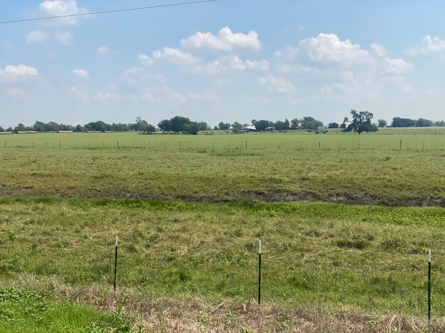 449 County Road 403 Lott TX 76656
