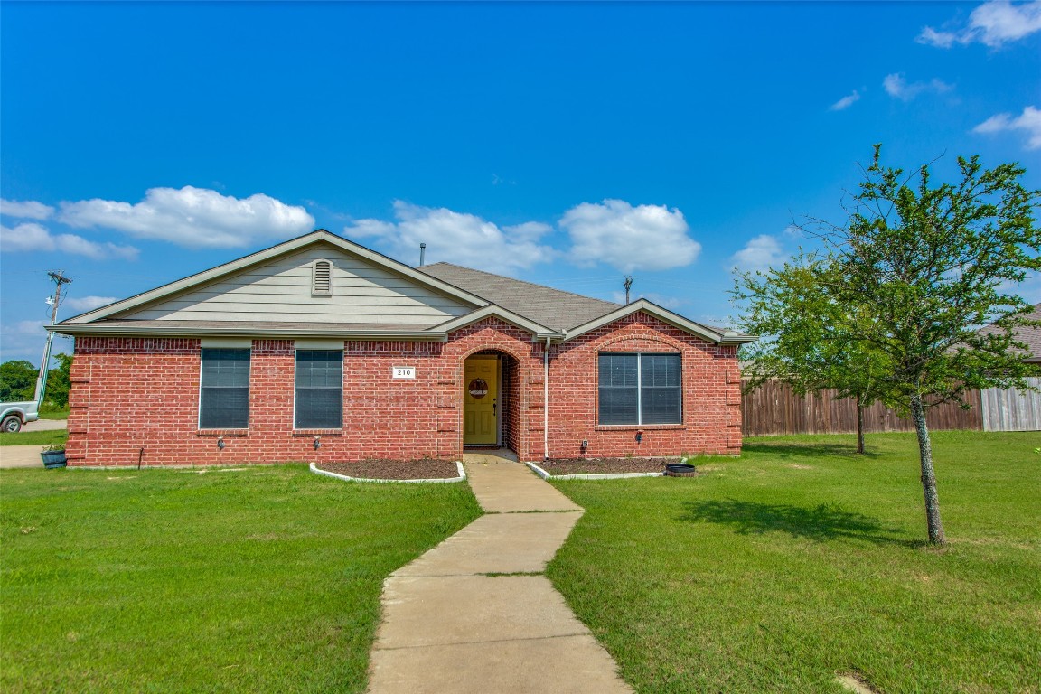 210 Frio Street Bells TX 75414