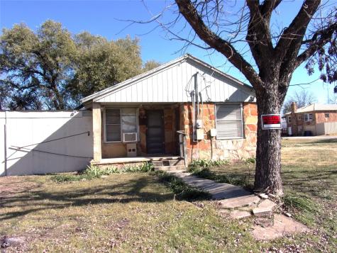 507 S Cherokee Street San Saba TX 76877