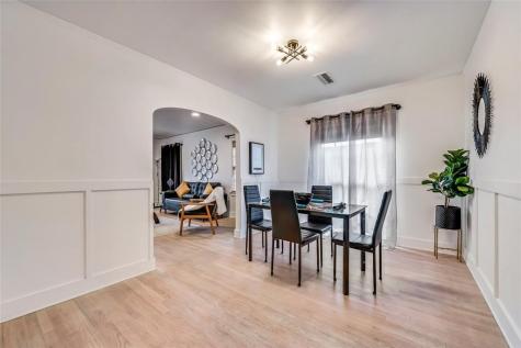 2707 Burlington Boulevard Dallas TX 75211