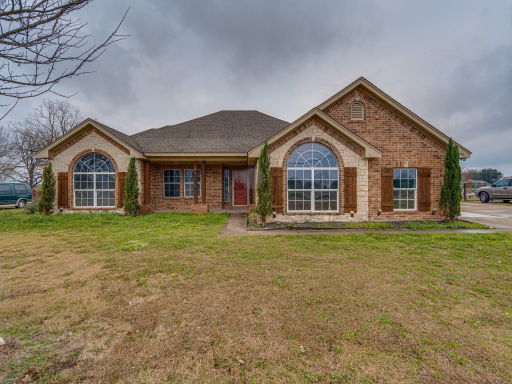 994 S Lowrance Road Red Oak TX 75154