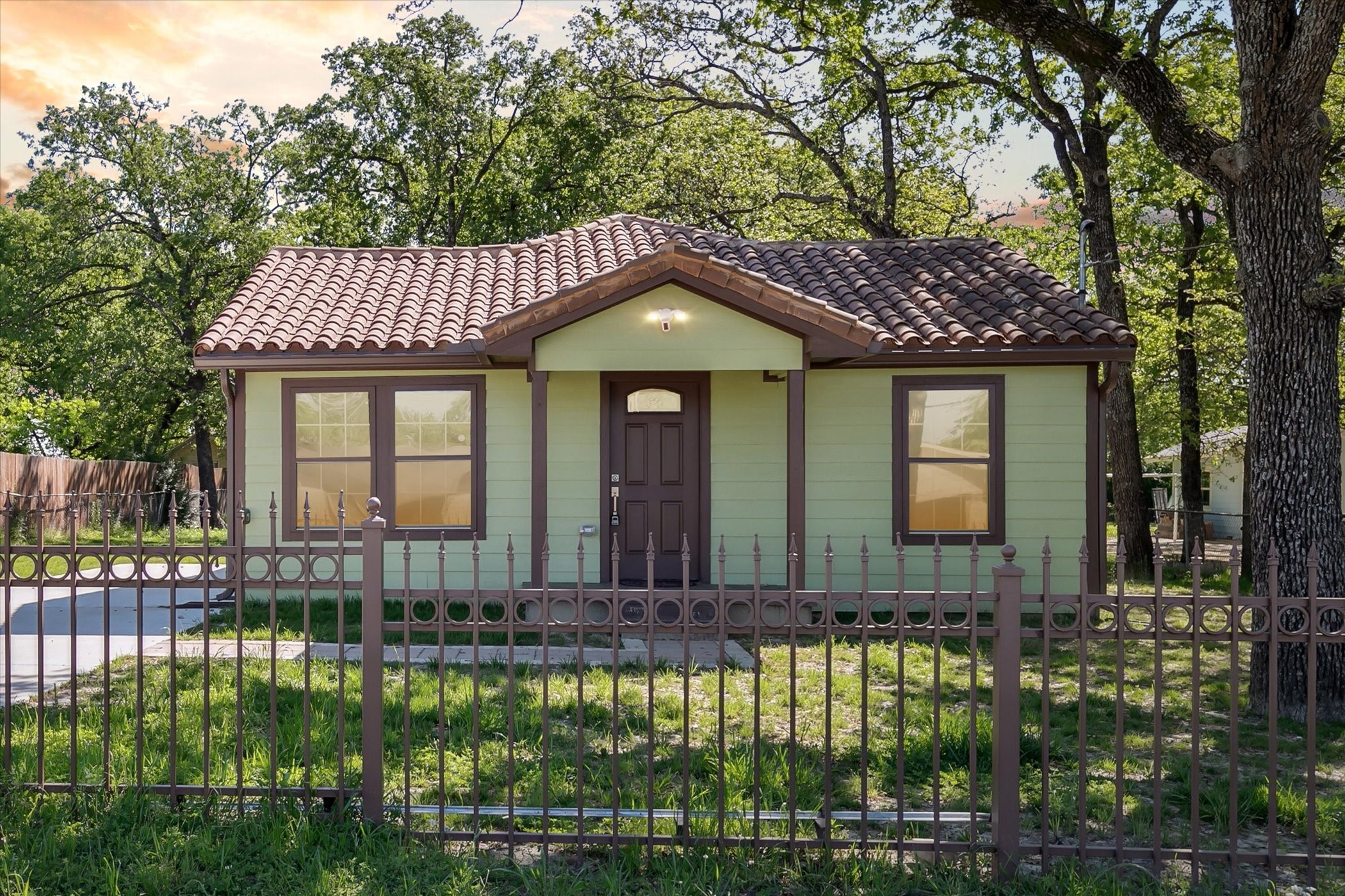 2808 Crystal Drive Balch Springs TX 75180