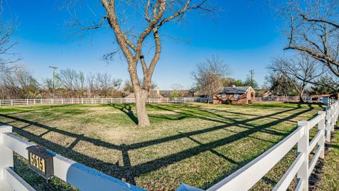 5615 Equestrian Court Granbury TX 76049