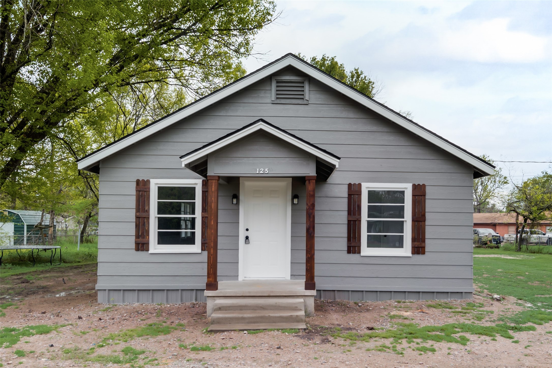 125 W College Avenue Corsicana TX 75110