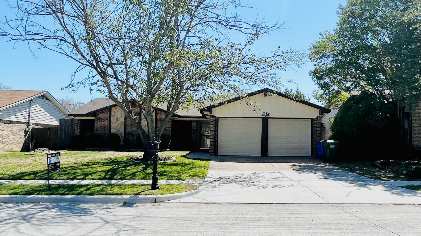 6436 Meadowlark Lane E Watauga TX 76148