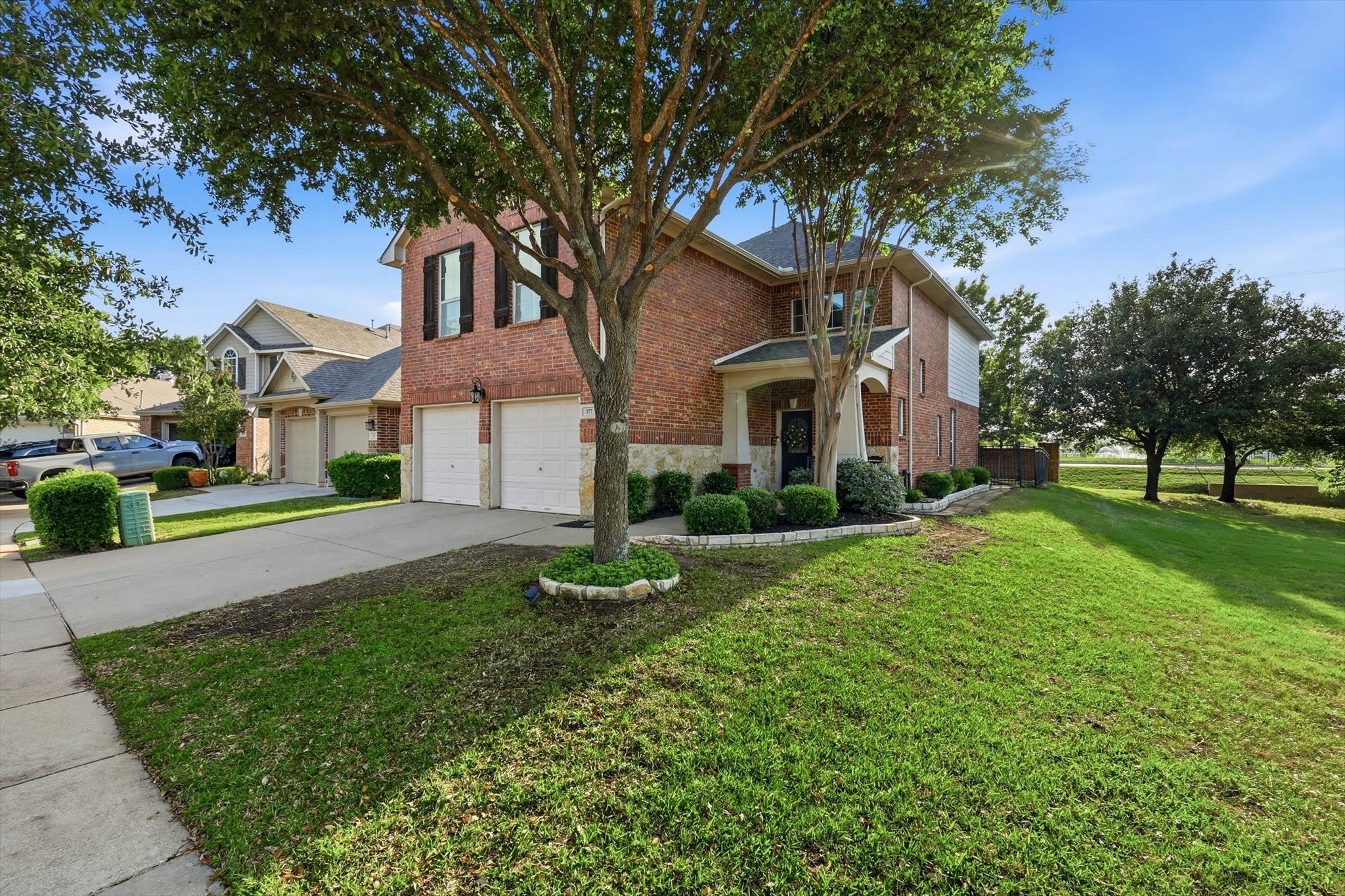 377 Kirby Drive Lantana TX 76226