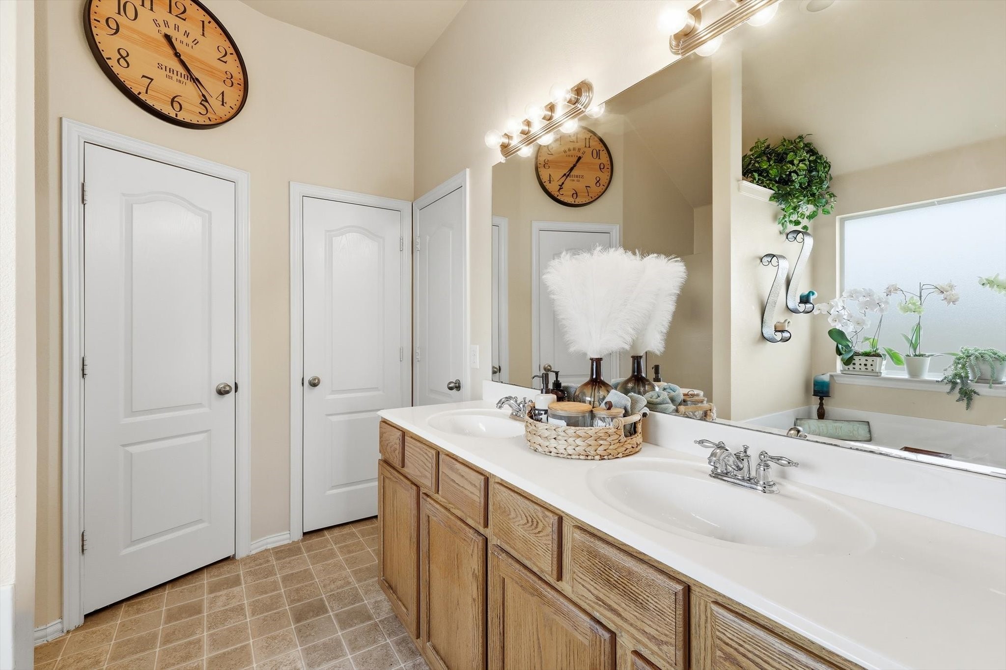 377 Kirby Drive Lantana TX 76226