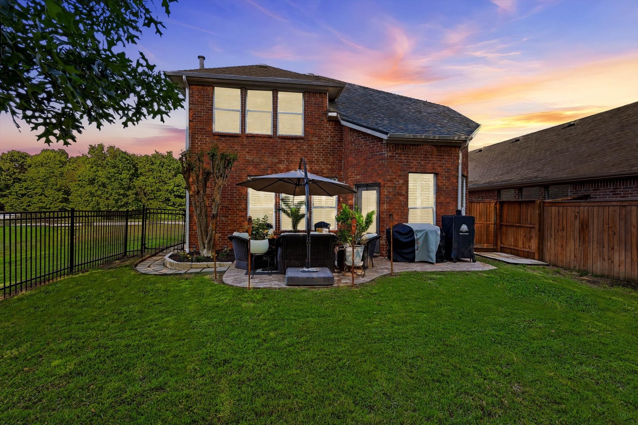 377 Kirby Drive Lantana TX 76226