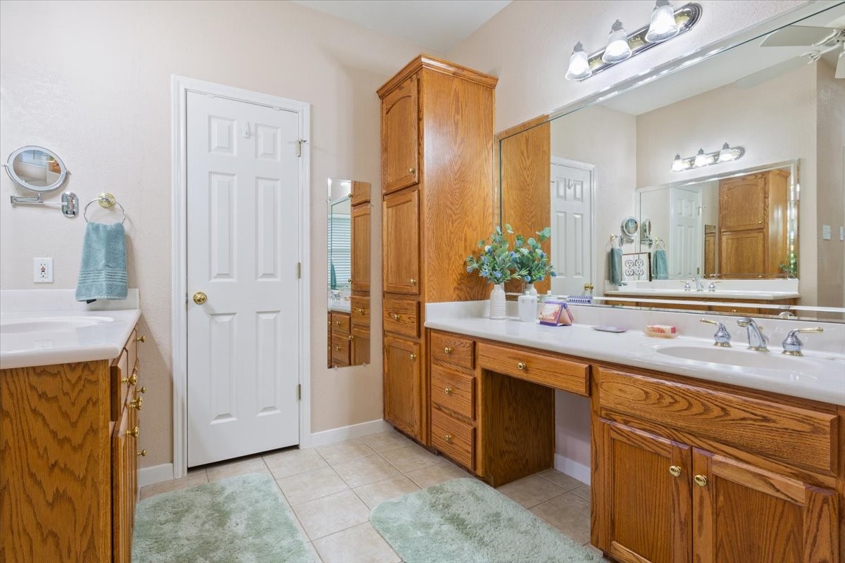 1216 Darbyton Drive Hewitt TX 76643
