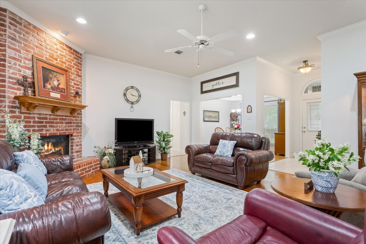 1216 Darbyton Drive Hewitt TX 76643