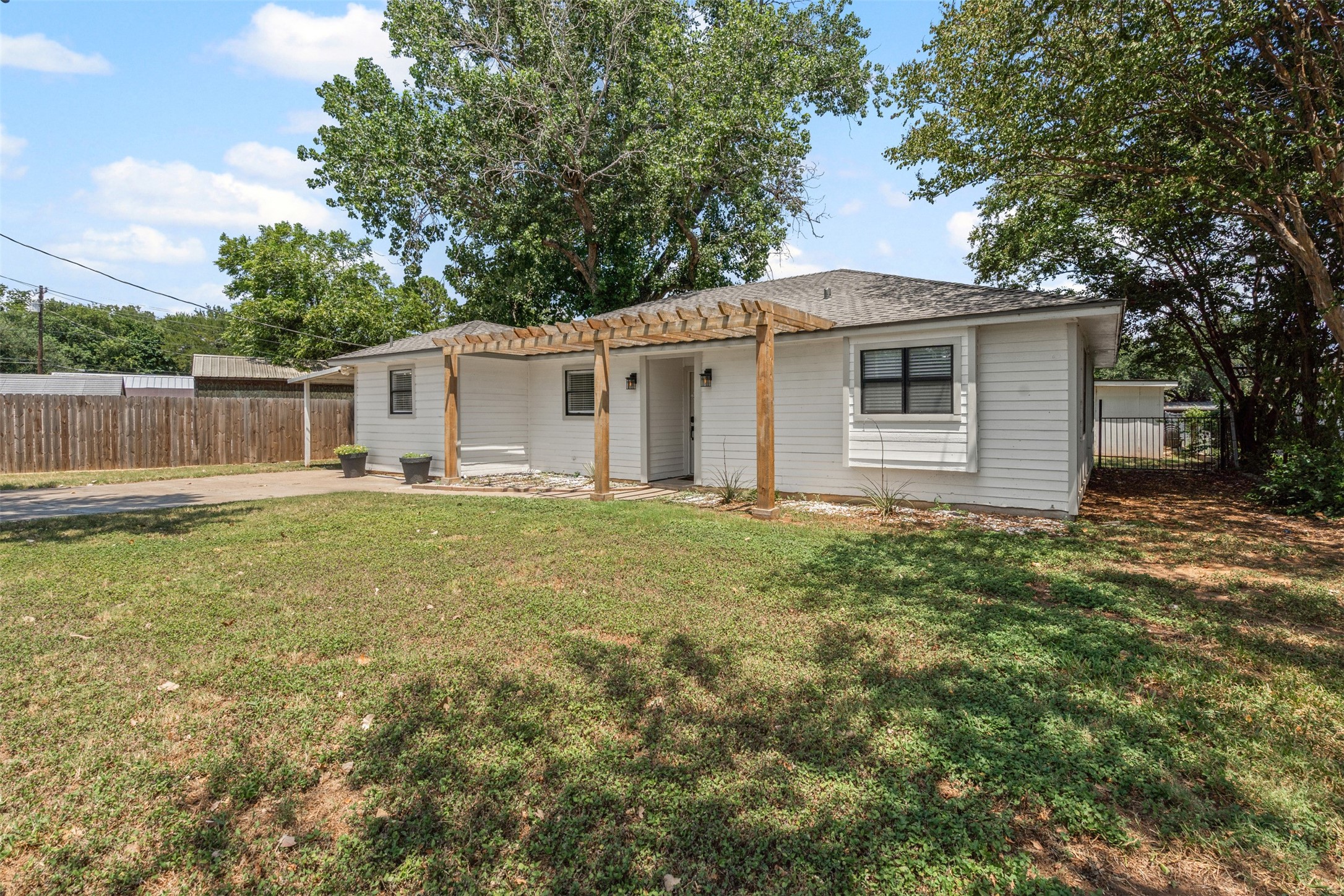 4603 Rendezvous Court Granbury TX 76049