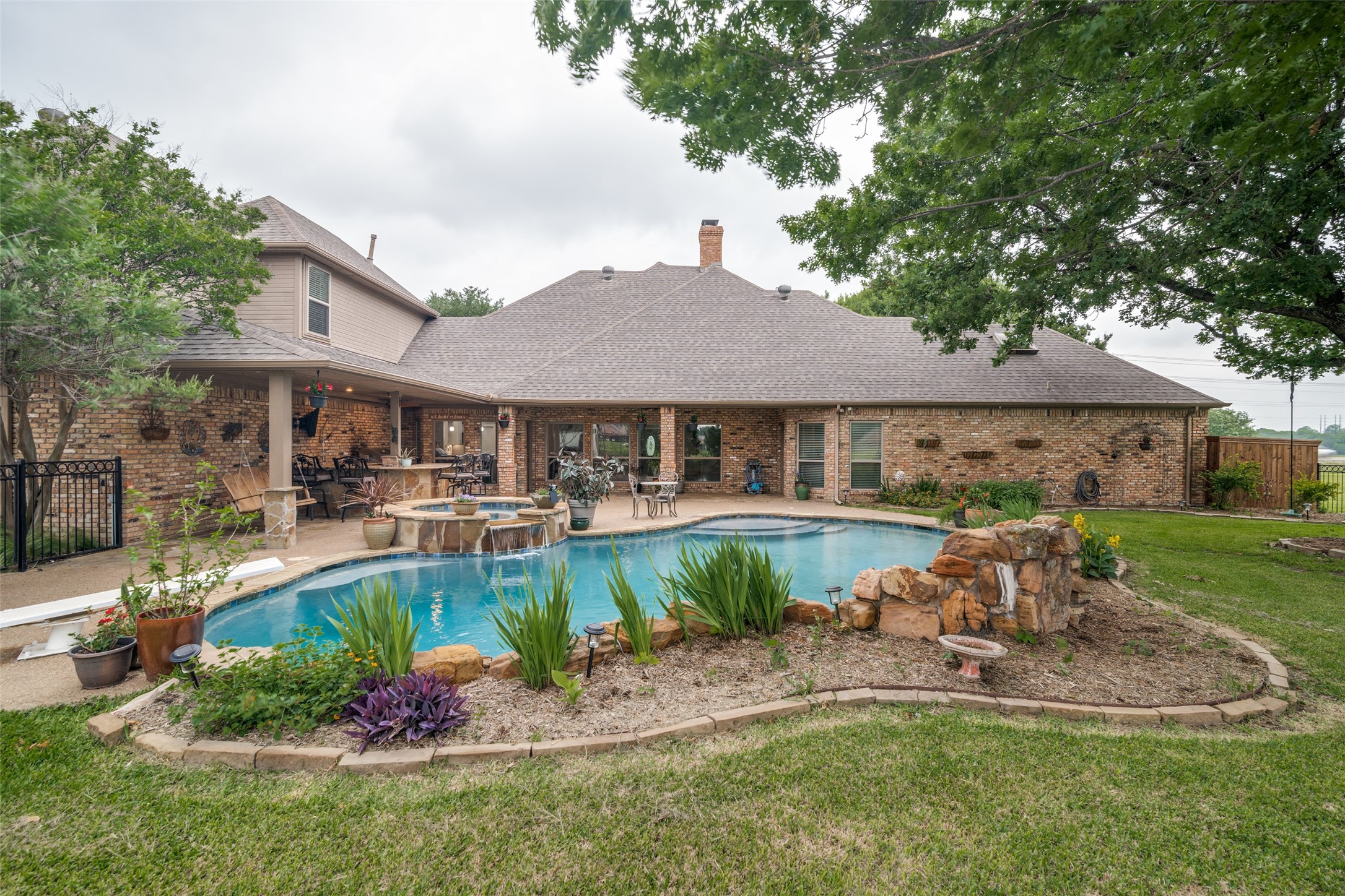 9687 County Road 483 Lavon TX 75166
