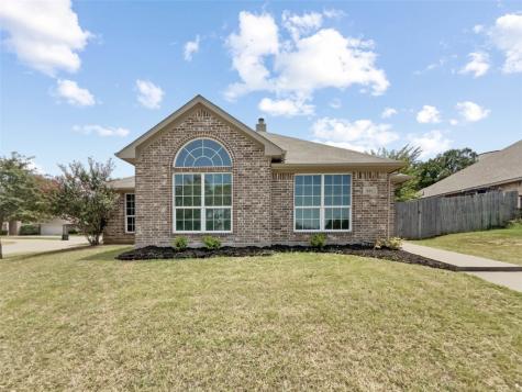 301 Catherine Street Joshua TX 76058