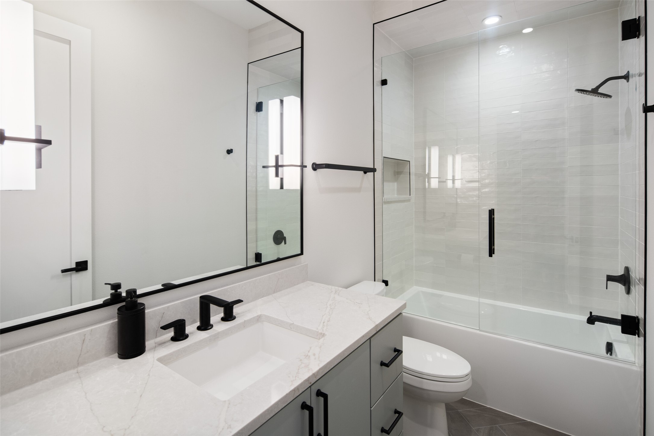 8144 Castlebridge The Colony TX 75056