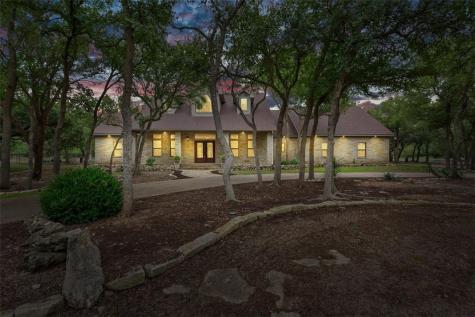 735 Winding Trail Crawford TX 76638