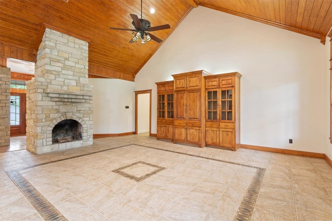 735 Winding Trail Crawford TX 76638