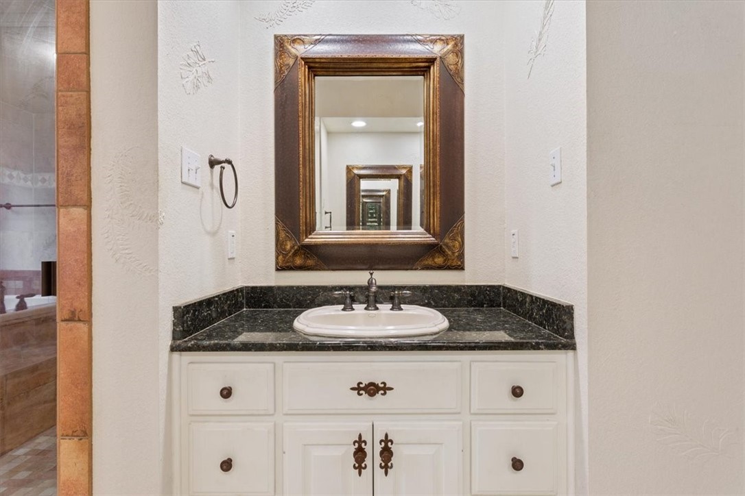 735 Winding Trail Crawford TX 76638