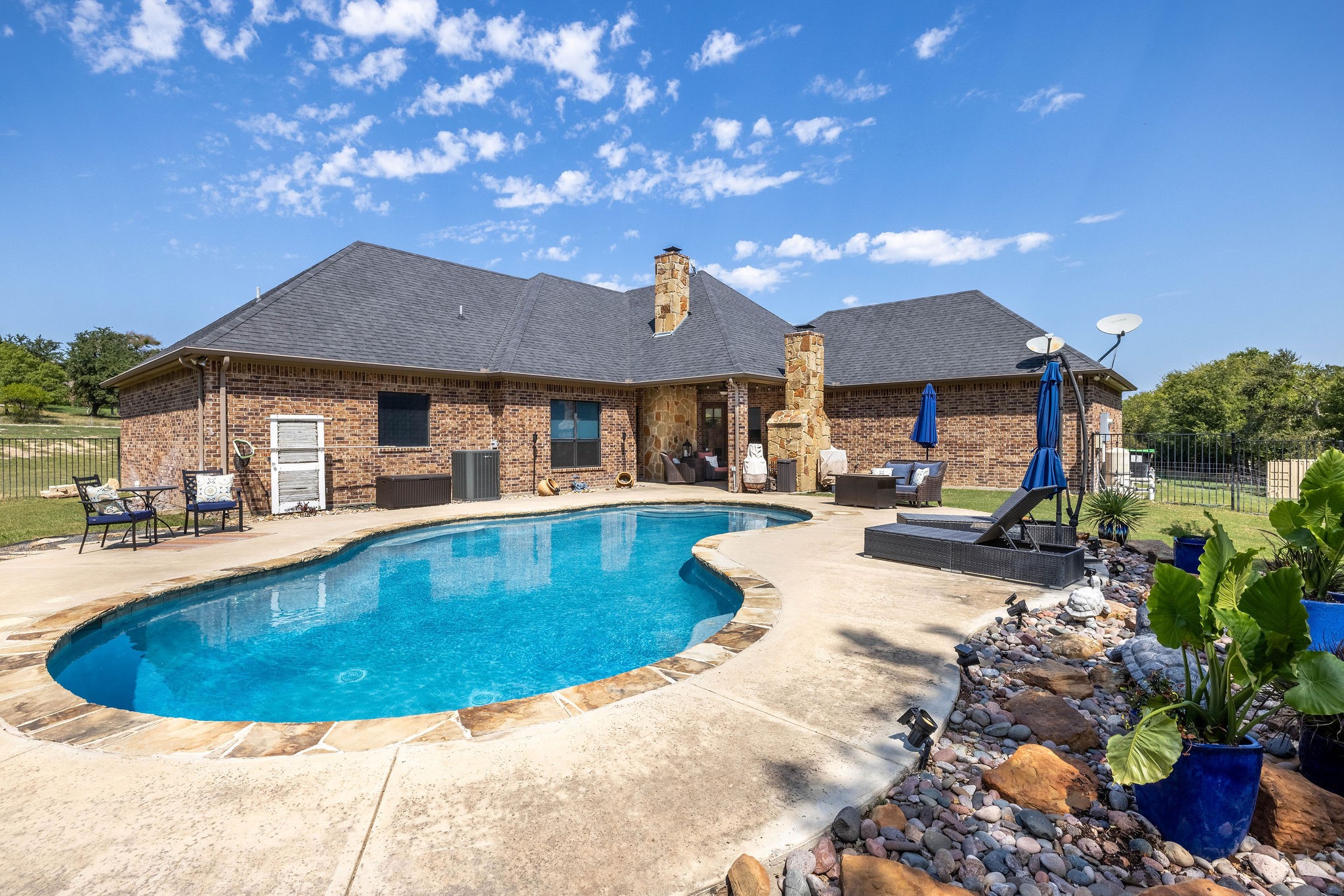 120 Royal Drive Weatherford TX 76085