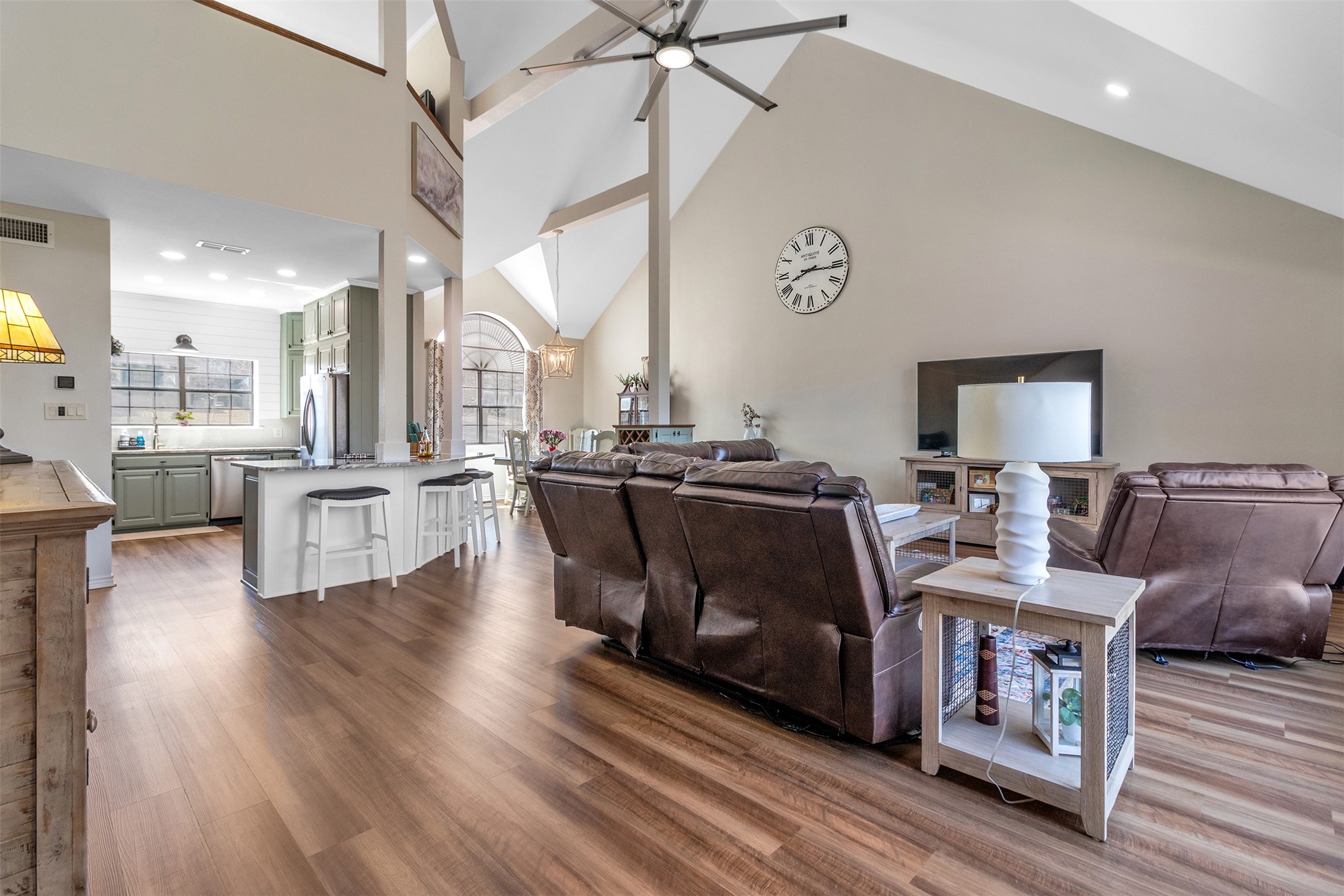 1109 Sherwood Street Gladewater TX 75647
