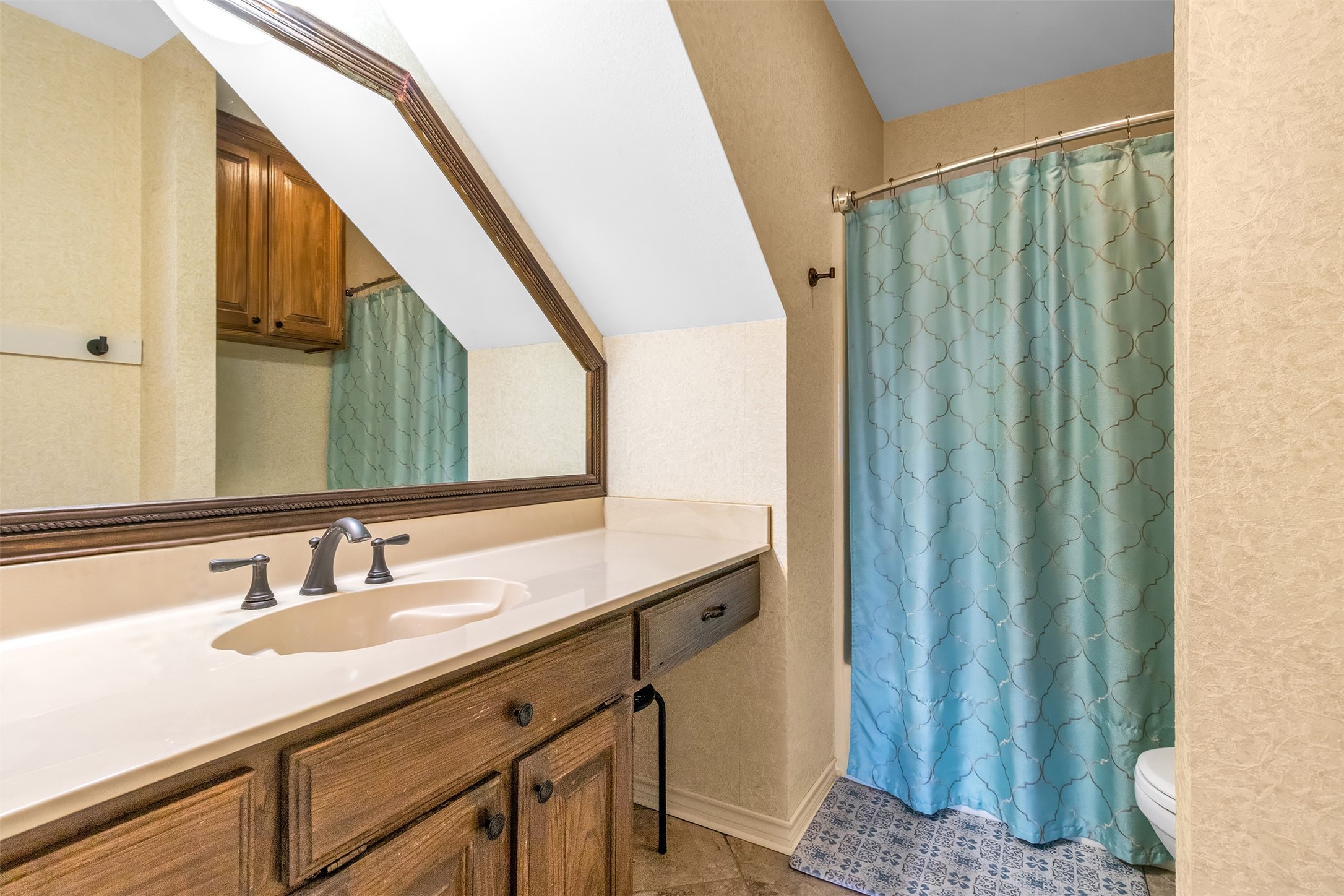 1109 Sherwood Street Gladewater TX 75647