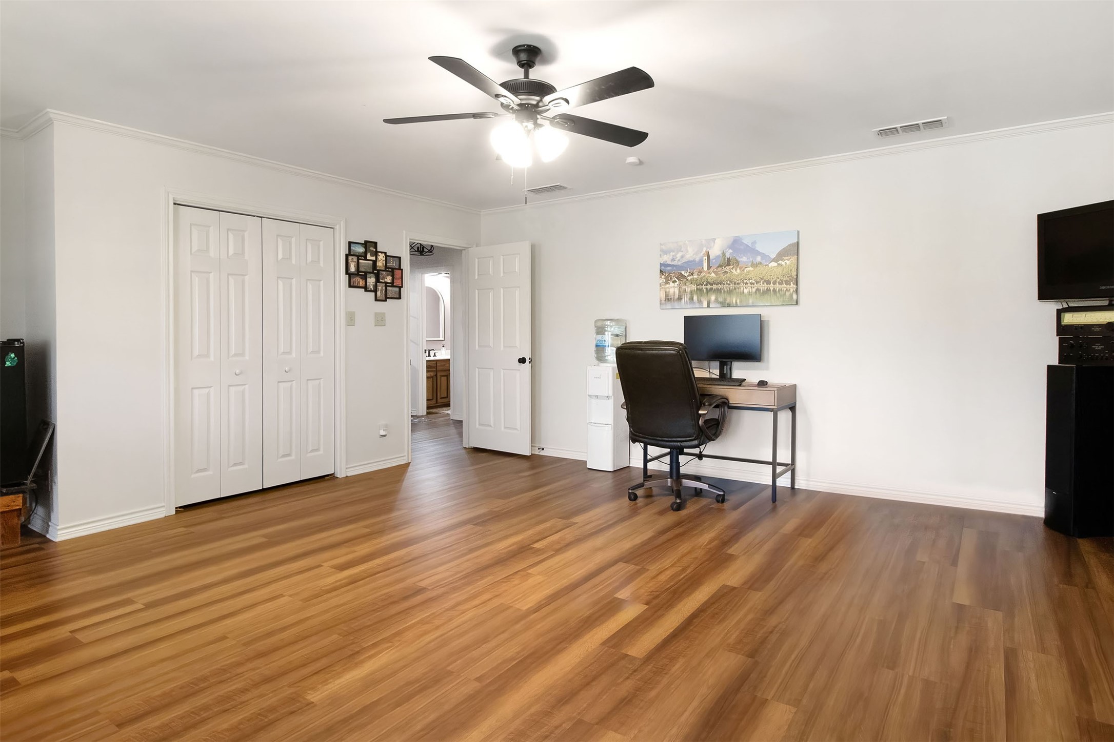 1109 Sherwood Street Gladewater TX 75647