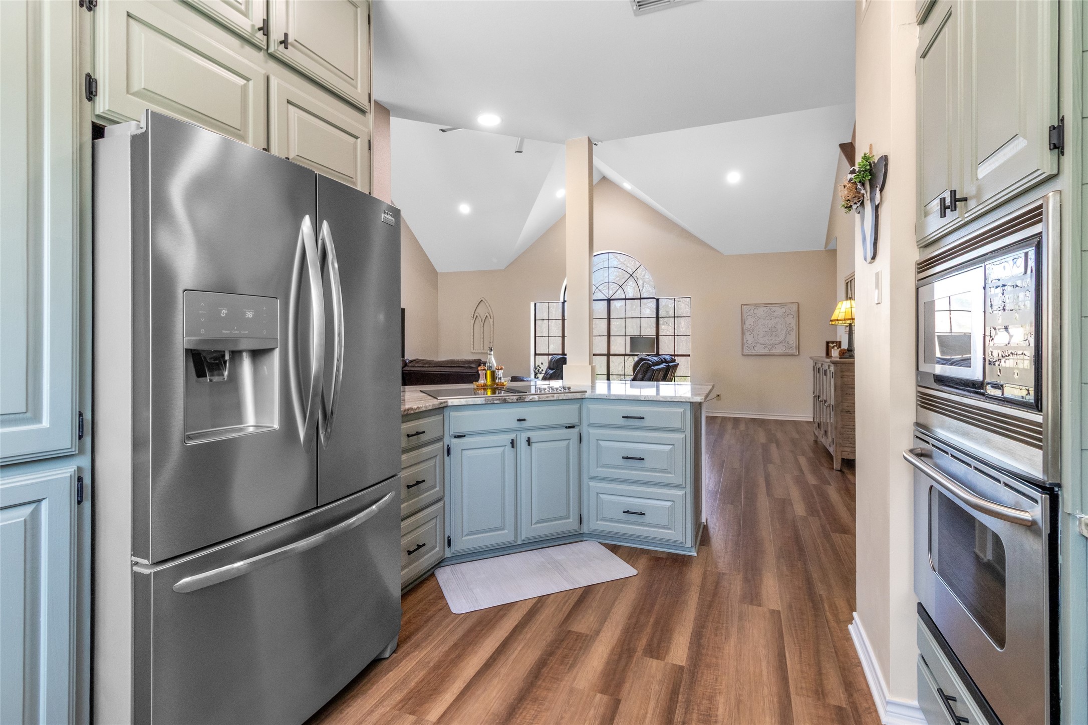 1109 Sherwood Street Gladewater TX 75647