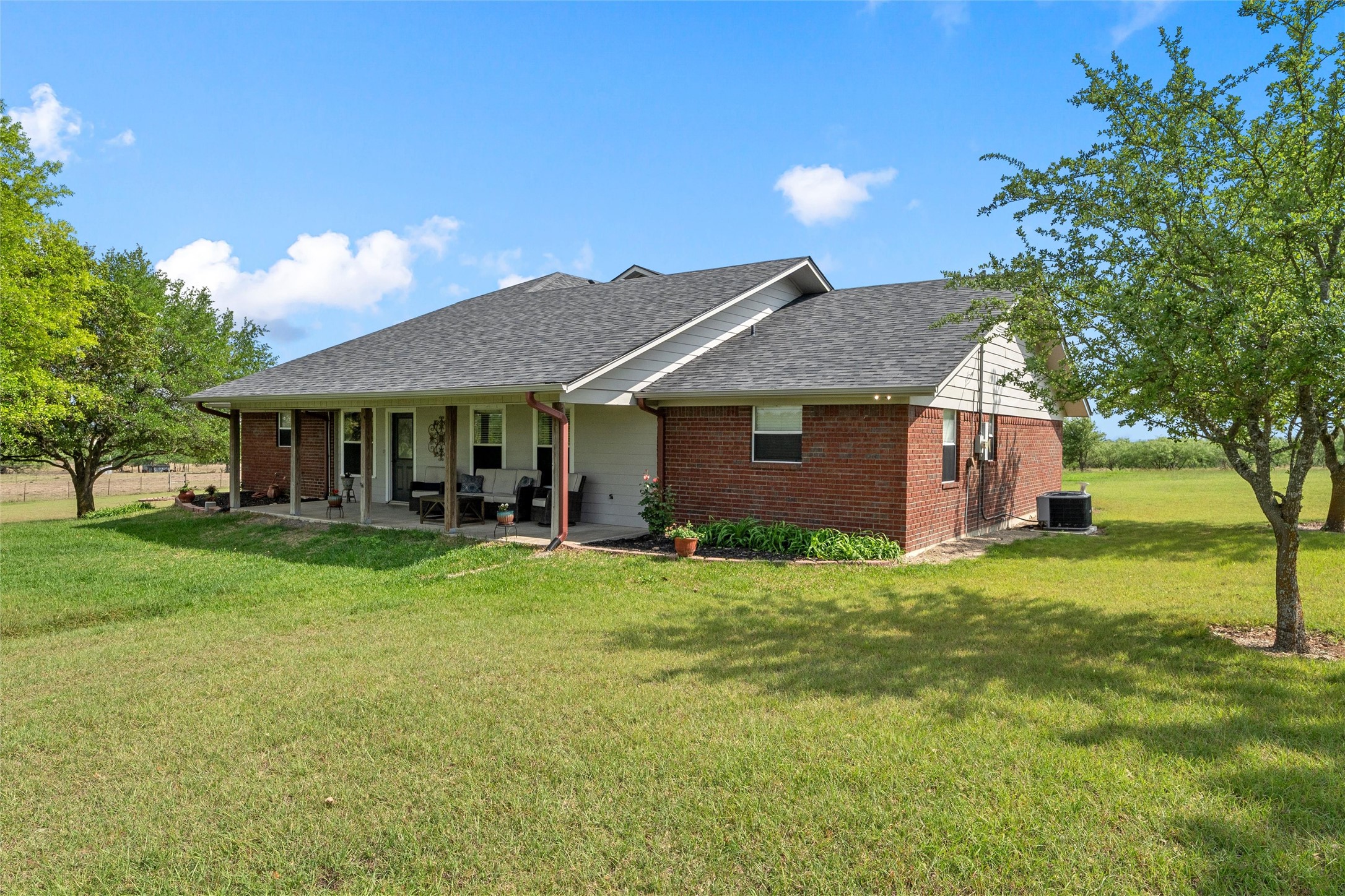12851 Reeds Lake Road Rogers TX 76569