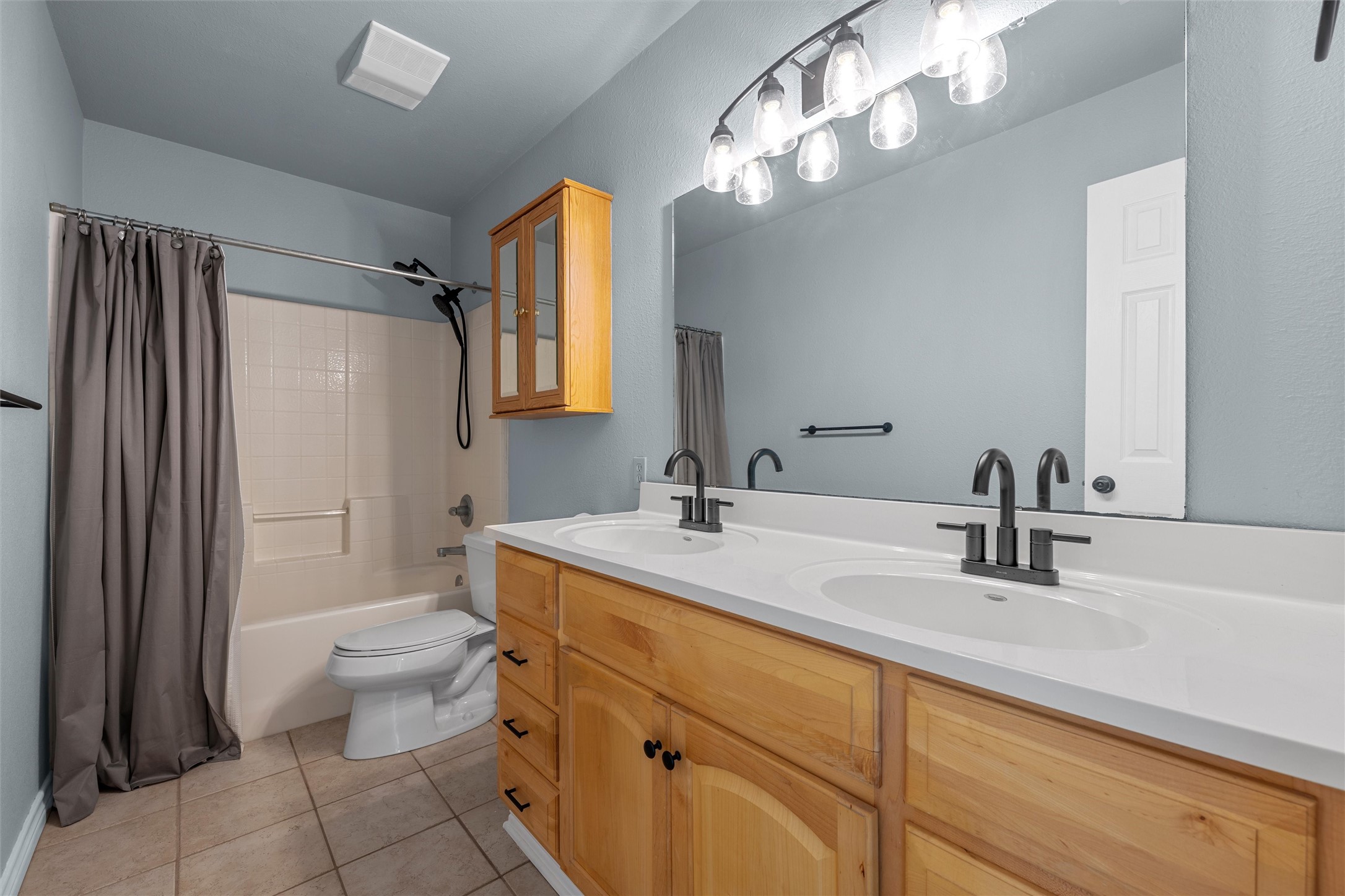 12851 Reeds Lake Road Rogers TX 76569