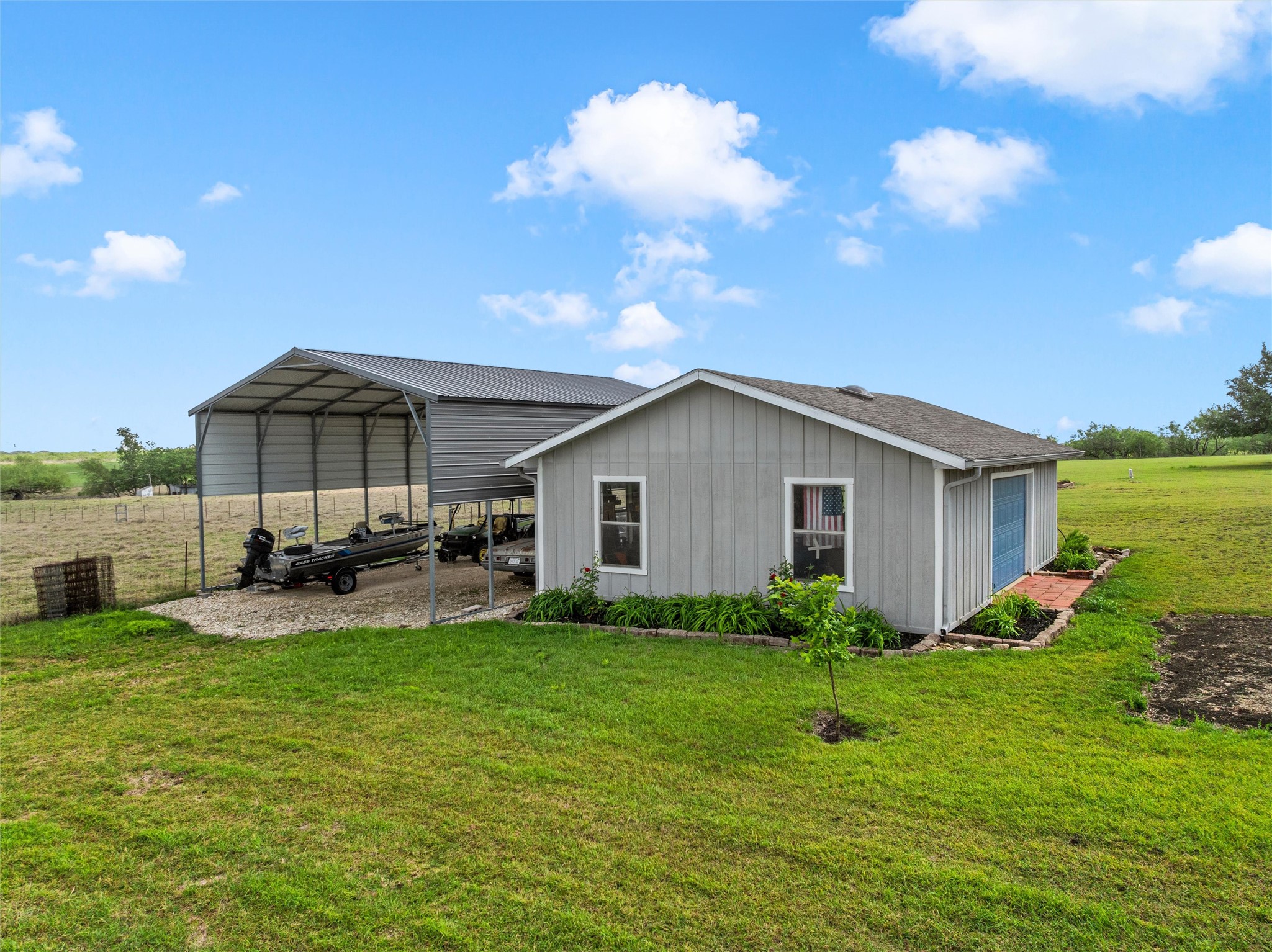 12851 Reeds Lake Road Rogers TX 76569