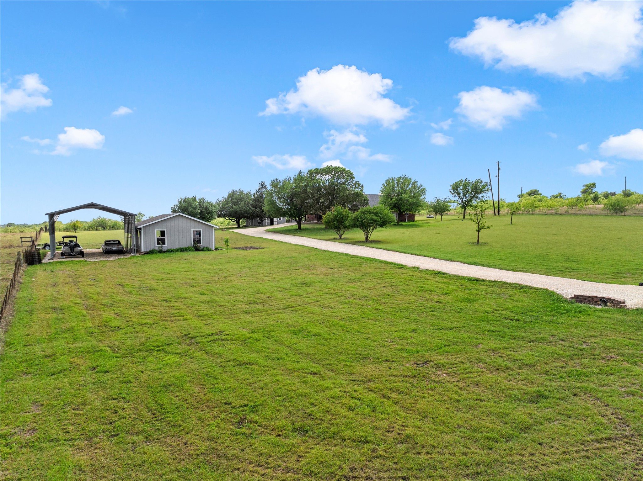 12851 Reeds Lake Road Rogers TX 76569