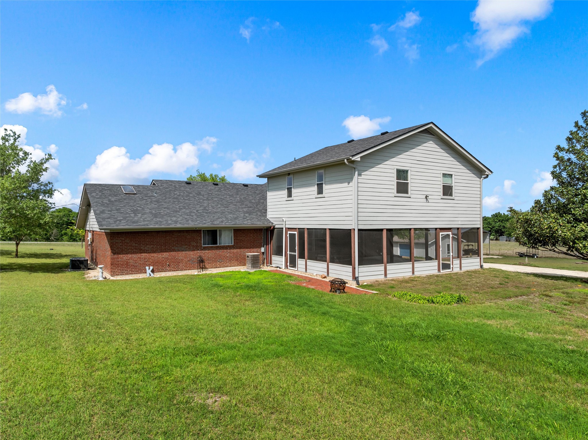 12851 Reeds Lake Road Rogers TX 76569