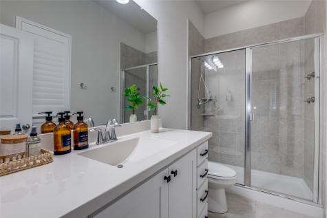 6816 Prompton Bend Irving TX 75063