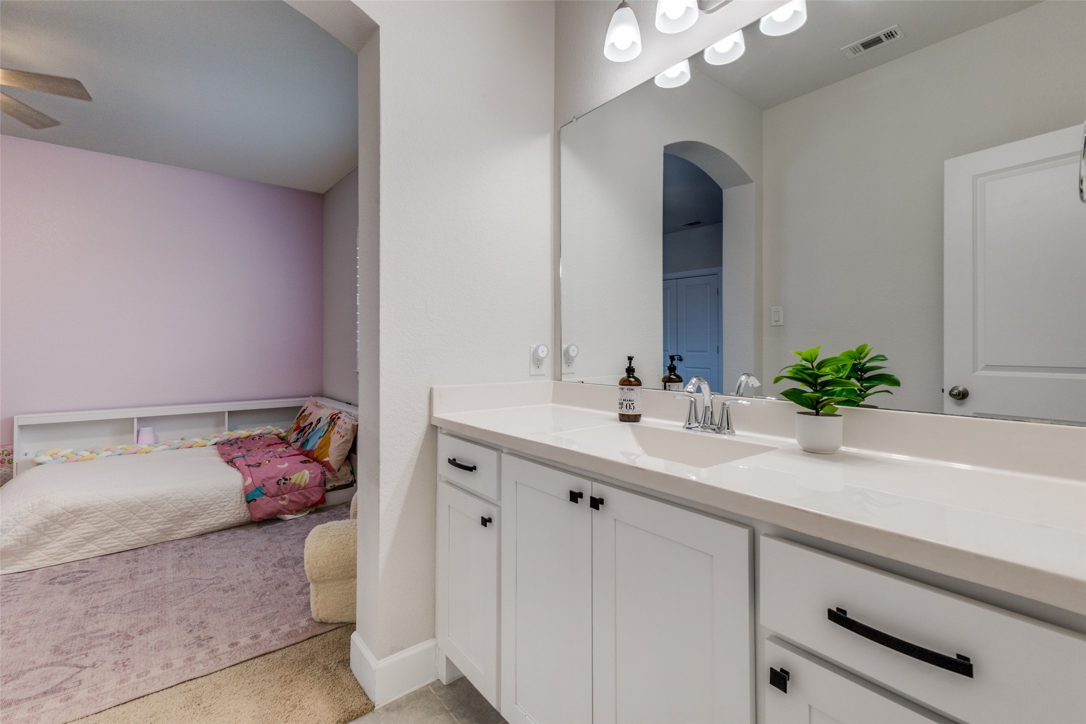 6816 Prompton Bend Irving TX 75063