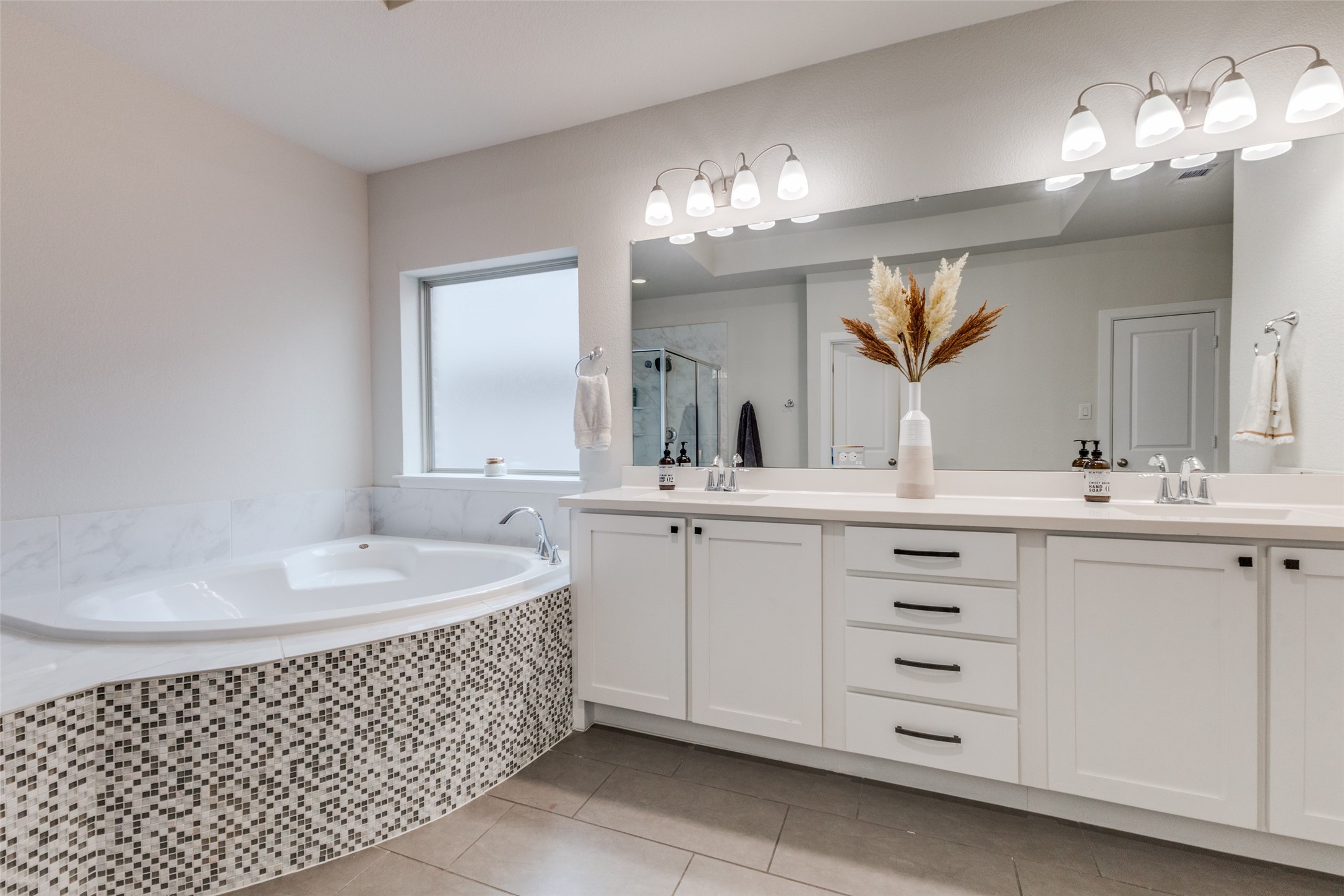 6816 Prompton Bend Irving TX 75063