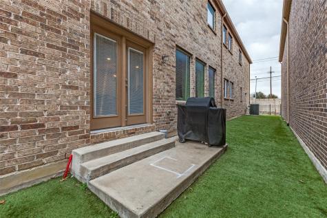 6816 Prompton Bend Irving TX 75063