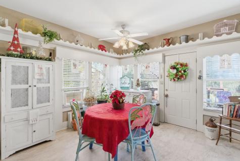 203 E Oak Street Weatherford TX 76086
