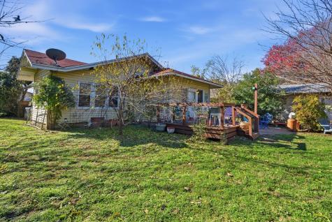 203 E Oak Street Weatherford TX 76086