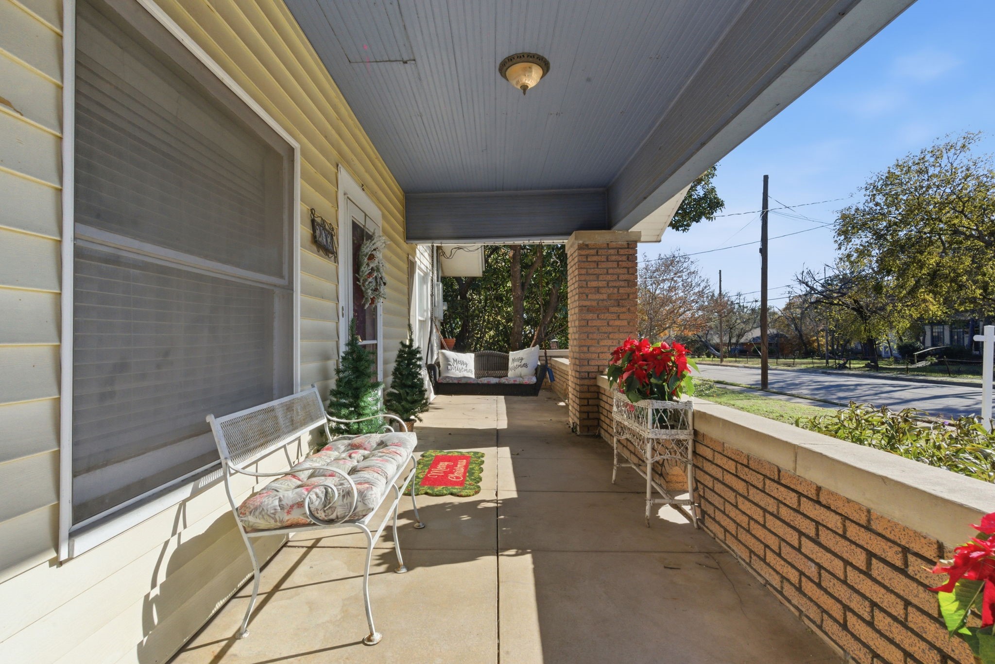 203 E Oak Street Weatherford TX 76086