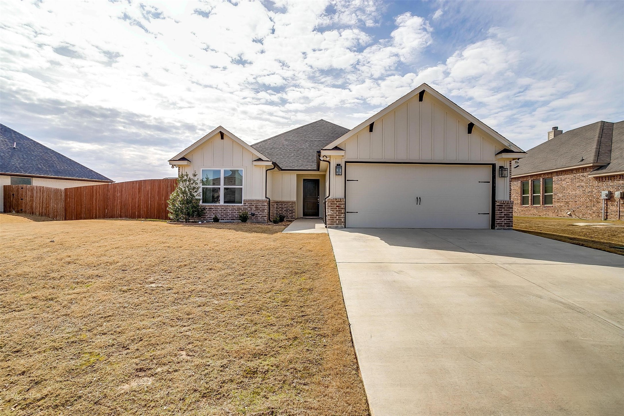 203 Harp Avenue Godley TX 76044