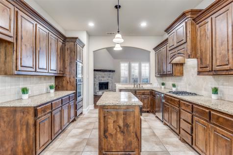 2608 Sir Wade Way Lewisville TX 75056
