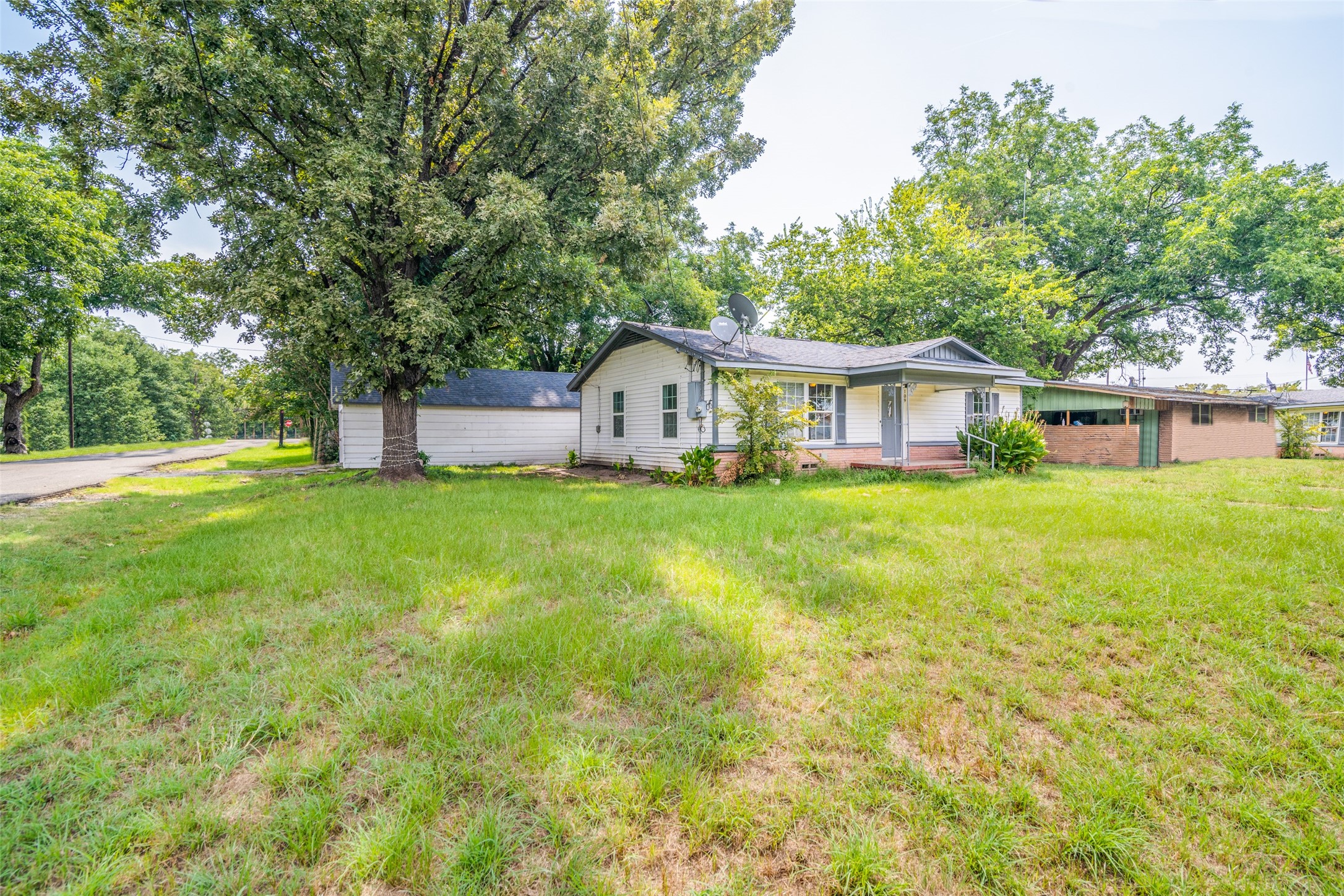 109 Church Street Quinlan TX 75474