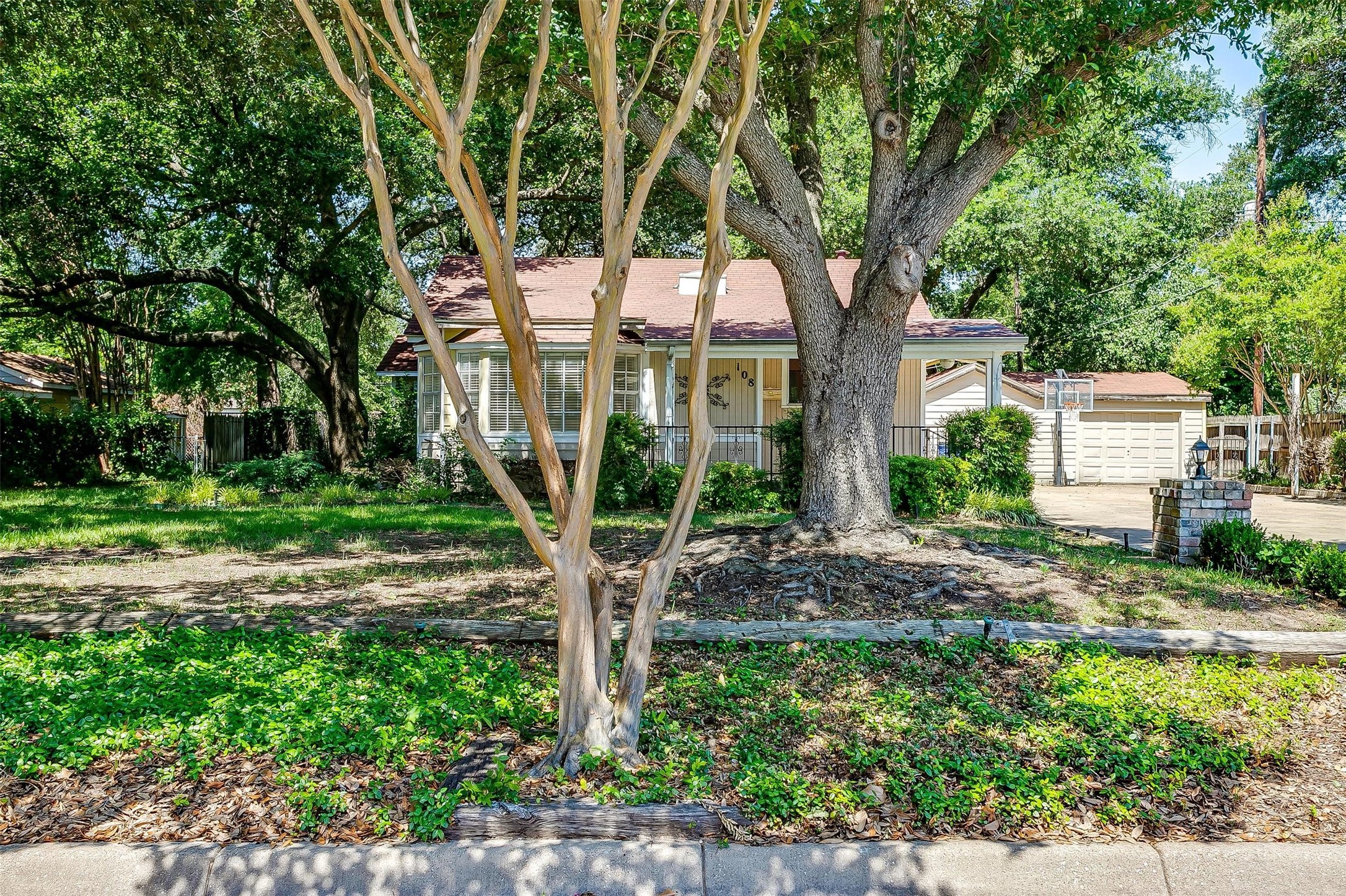 108 Smallwood Drive Westworth Village TX 76114