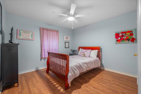 560 Washington Street Van TX 75790
